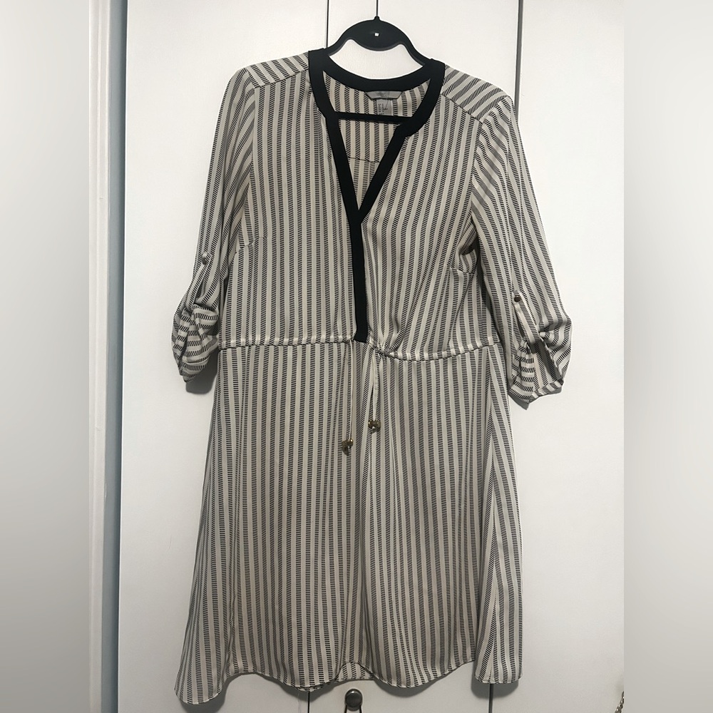 H&M White and Black Striped Shirt Dress Striped Black and Cream Women's Dress